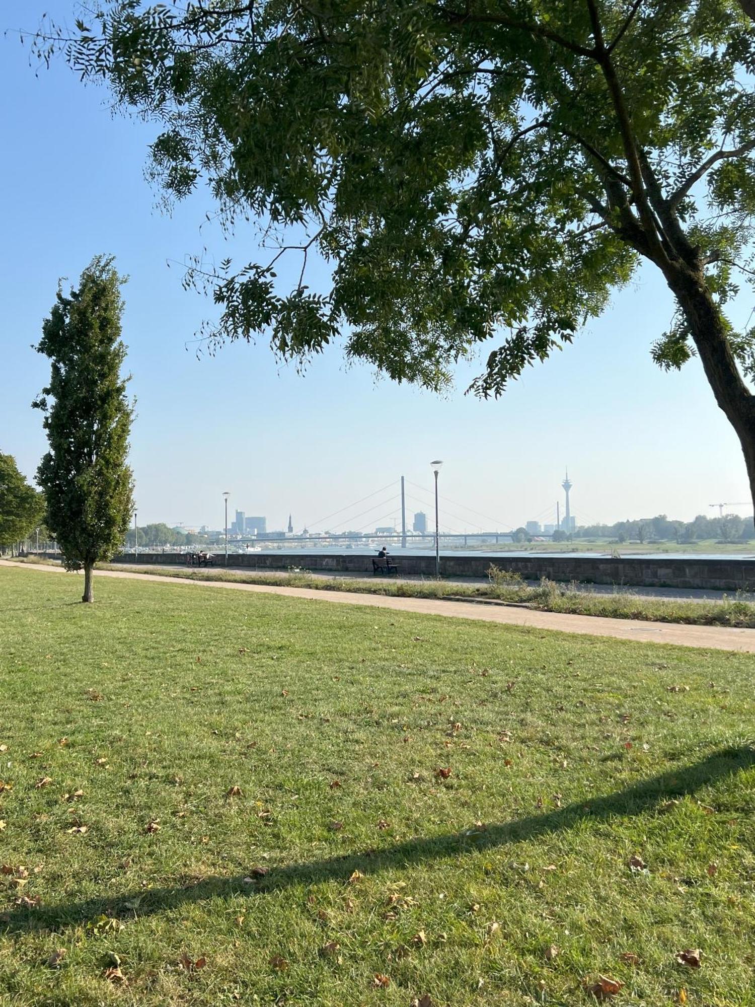 5 Min Zur Messe Und Arena, 10 Min Zur Innenstadt Apartment *
